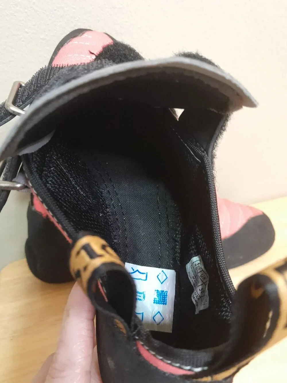 Five Ten 5.10 Coyote VCS Canvas Rock Climbing Shoes Stealth Rubber C4 W7.5